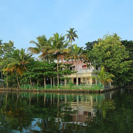 Orchid Lake View Homestay Alappuzha Buitenkant foto